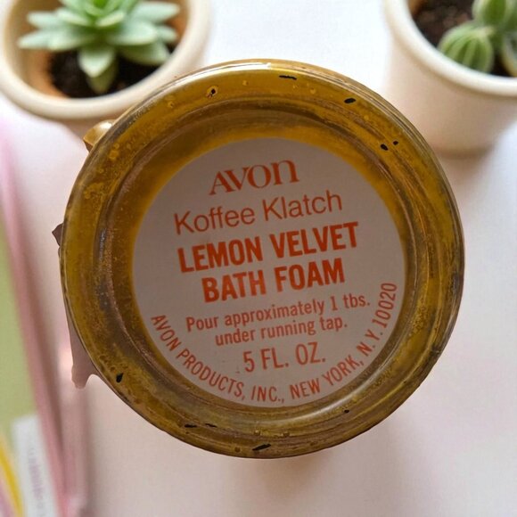 NIB Vintage Avon Koffee Klatch Lemon Velvet Bath Foam | Full Teapot Bottle & Box - Picture 9 of 9